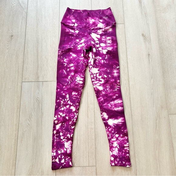 NUX Magenta Tie Dye High Waisted Leggings Size Small - Picture 1 of 4